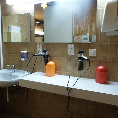 מלון Sportcenter Fuenf Doerfer Ag 3*