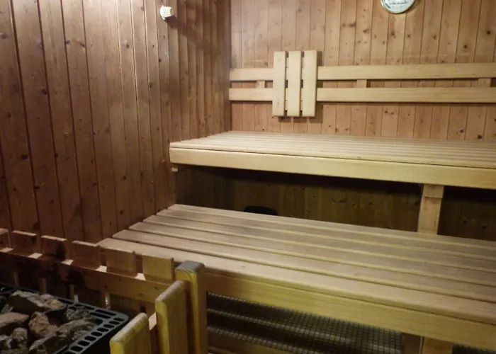 Sportcenter Fünf Dörfer Ag Otel Zizers