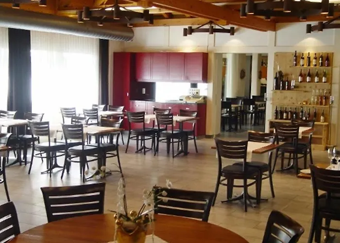 Sportcenter Fünf Dörfer Ag Otel