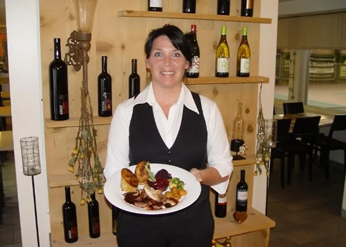 Sportcenter Fünf Dörfer Ag Otel 3*